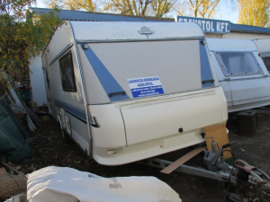 Hobby Prestige_lak�kocsi_k�ls�